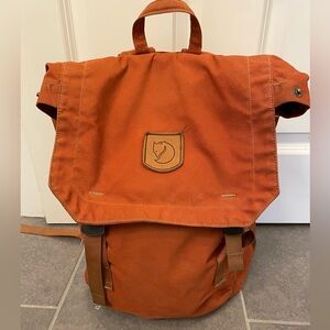 Fjallraven Foldsack No 1 in terracotta brown